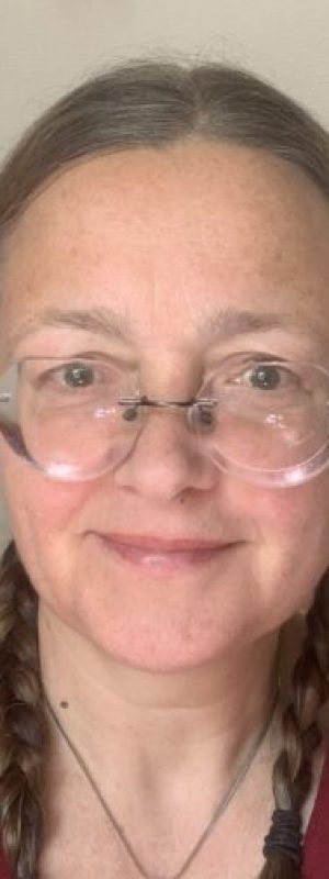 Beeldend kunstenaar Evelien Nijeboer, gezicht